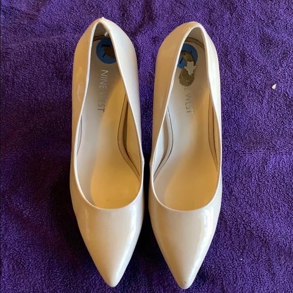 Nine West Flax Pump - Picture 2 of 6